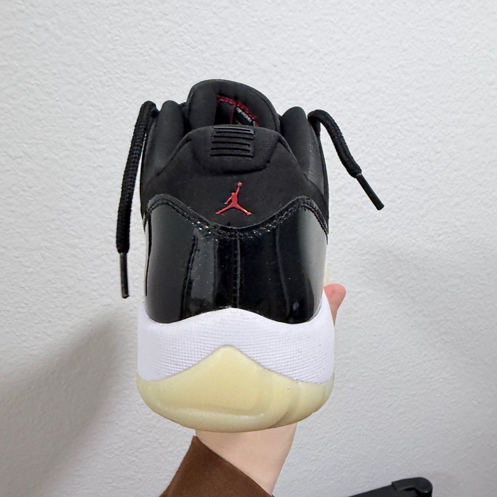 Jordan retro 11 low 72-10 - Picture 4 of 9